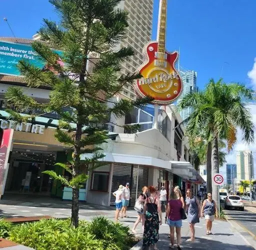 All Vacation Rentals Bedroom Central Surfers Paradise