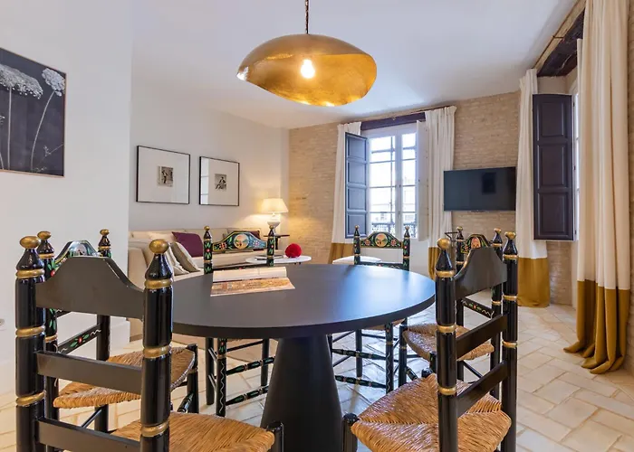 Hôtel pour familles: Casa De La Moneda Residences Sevilla