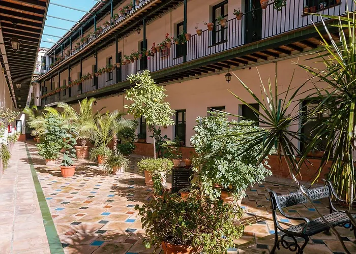 Apartamento Con Encanto En Patio Sevillano