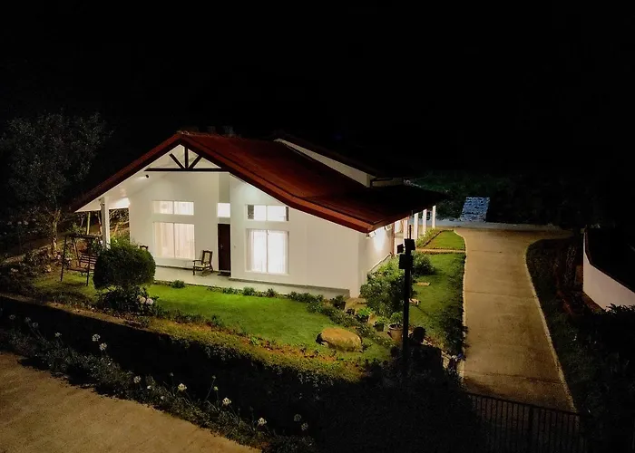 Hôtel de l'aéroport: Caroline Villa, Nuwara Eliya