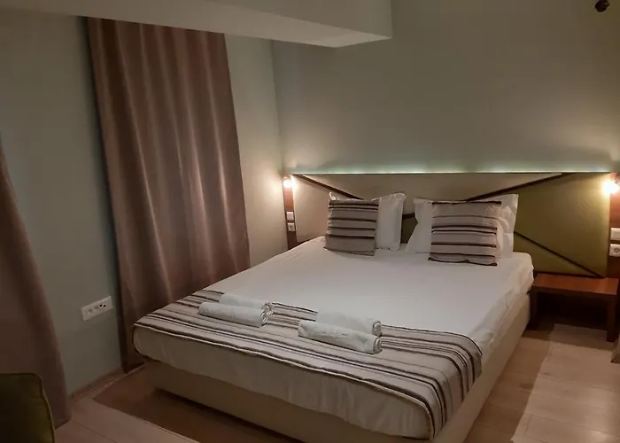 Modern Inn Suites
