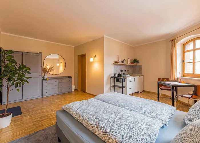 Stadtgut Moelkau Rooms & s