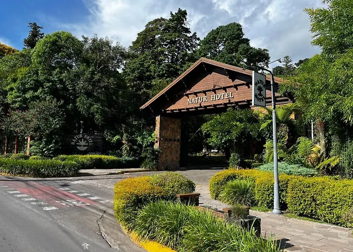 Natur - 700M Da Rua Coberta