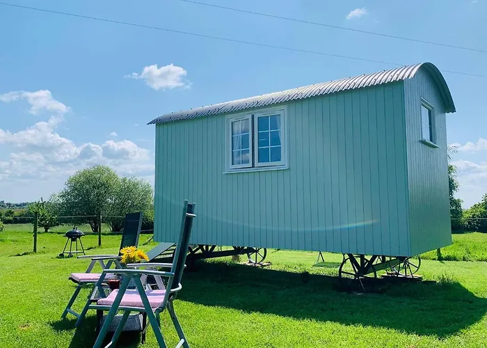 Campsite: Bells Meadow Shepherds Hut