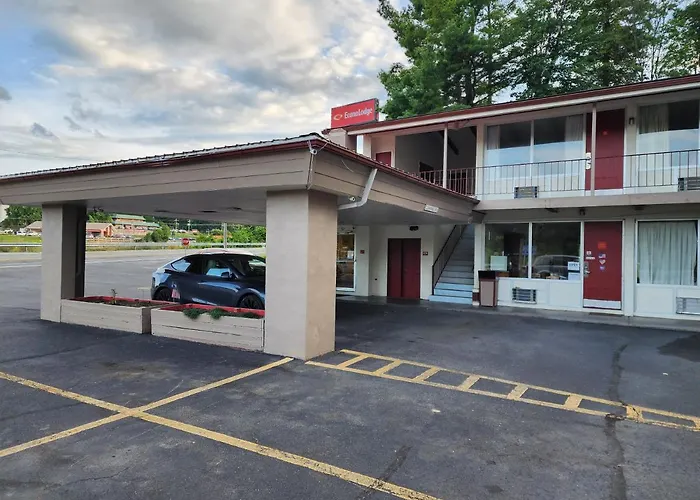 Cheap hotel: Econo Lodge Wytheville I-77 & I-81