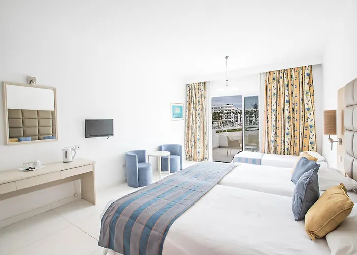 Family Hotel: Odessa Beach Hotel
