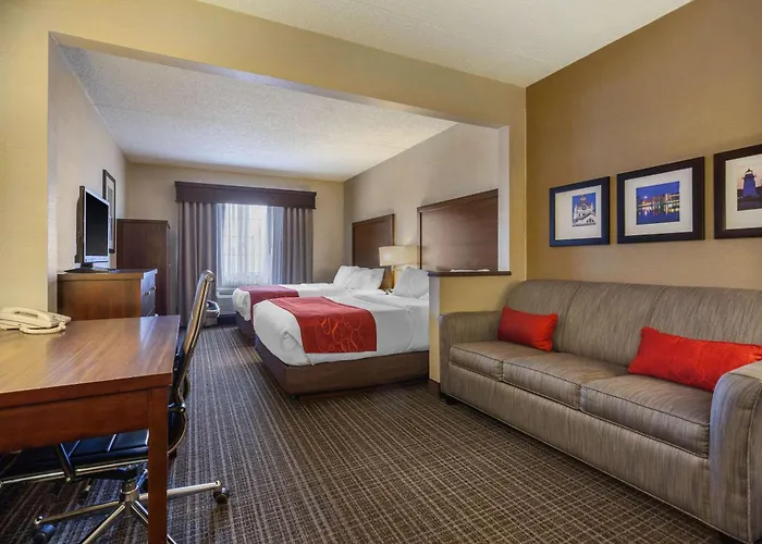Comfort Suites Green Bay West