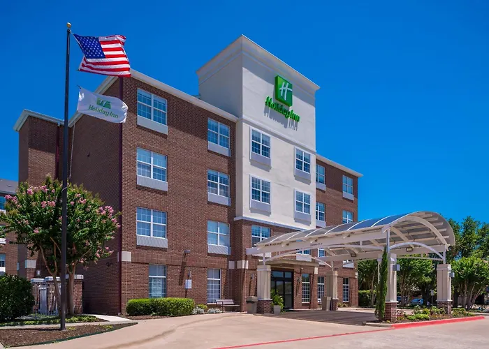 Сity center hotels Holiday Inn And Suites Addison By Ihg