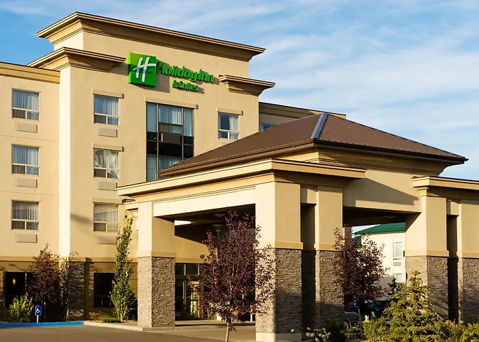 Holiday Inn & Suites By Ihg