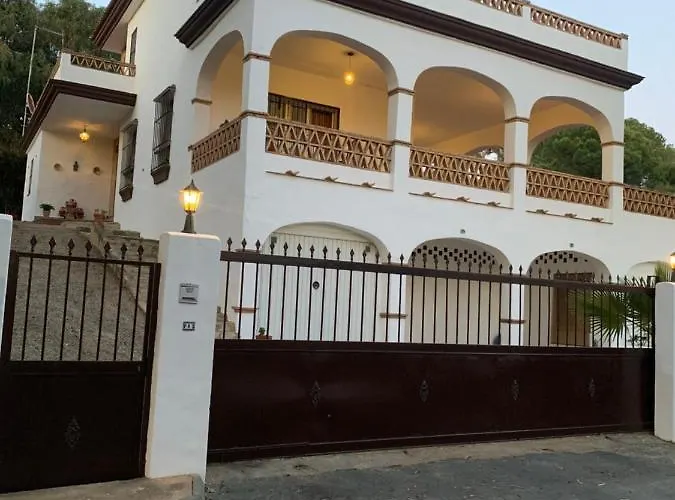 Villa con piscina: Casa Las Adelfas