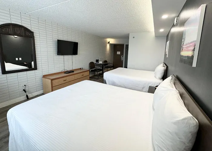 Travelodge By Wyndham Airport