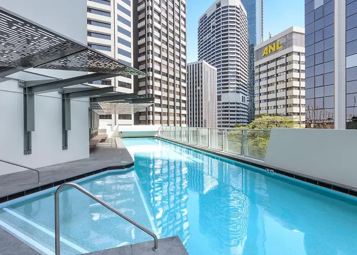 Lodging Oaks Brisbane Aurora Suites