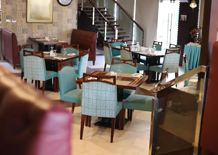 Al Nafoura Hotel