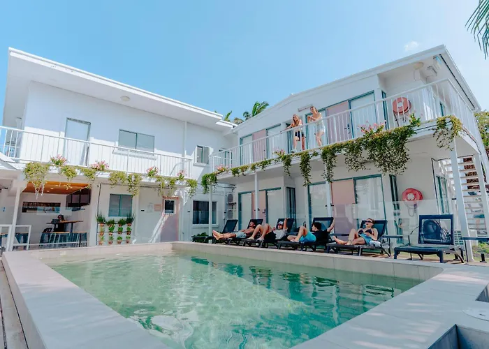 The Hostels Surf Inn Boutique Backpackers - Free Breakfast