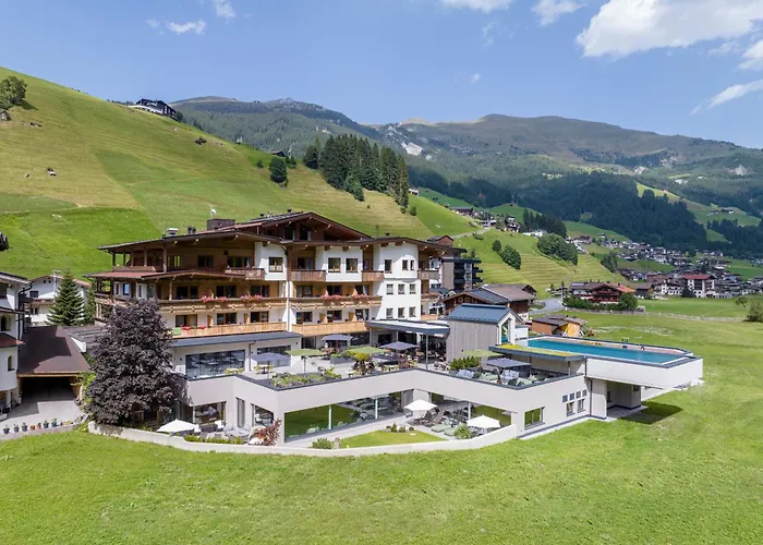  Natur-&Wanderhotel Tuxertal
