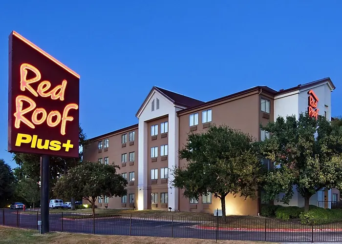Red Roof Inn Plus+ Austin South