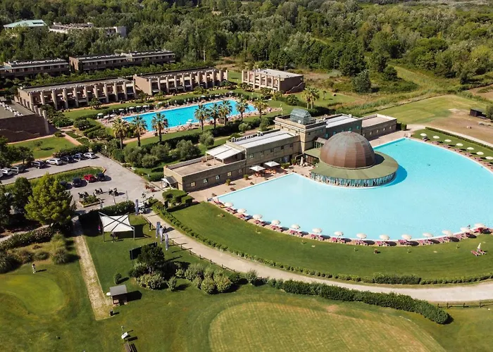 Self Catering: Cosmopolitan Golf & Beach Resort