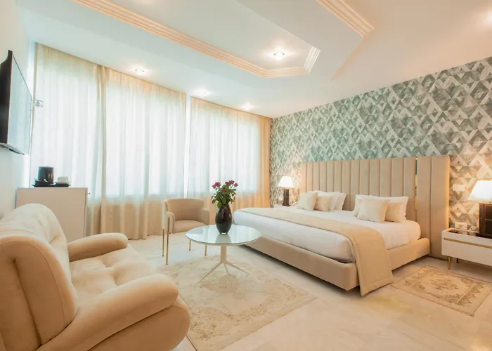 Penthouse Suites