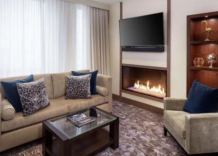 Golf hotel: Hilton Rochester Mayo Clinic Area