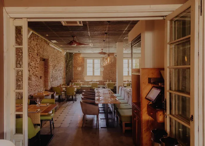 Alcazaba Premium Hotel