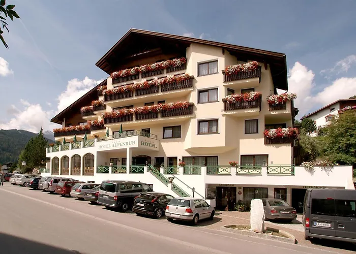 Hotel Alpenruh-Micheluzzi