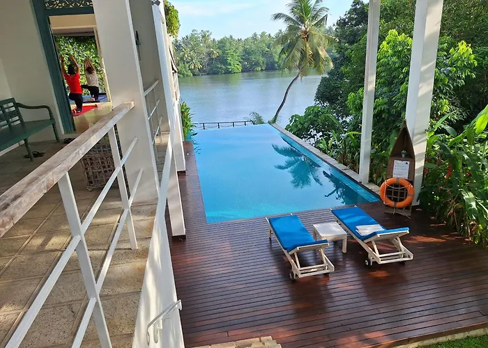 33 Lake Terrace