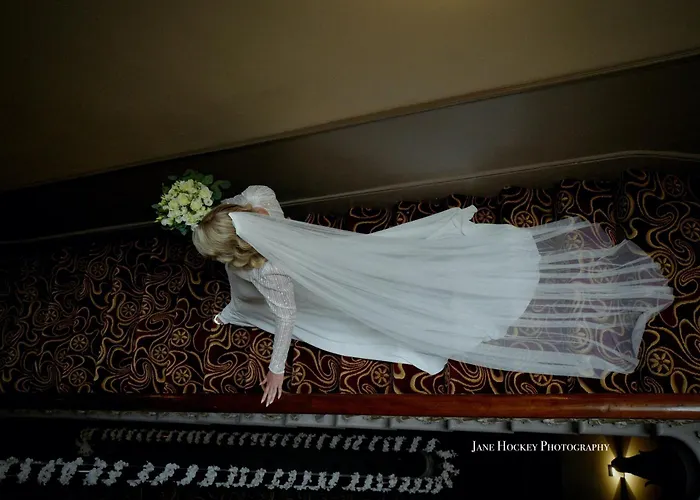 Romantic hotel: The Racquet Club