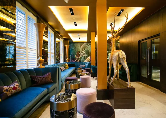 Hotel: One Warwick Park Hotel