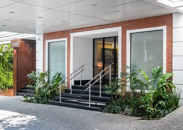 Regent Park Suite Hotel