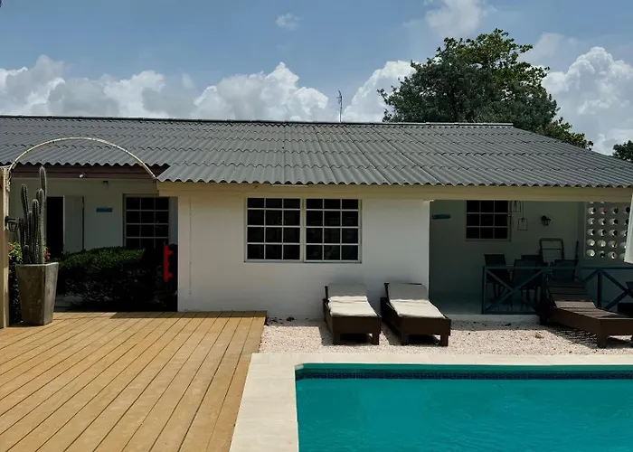 Hotel: Kenepa Apartments