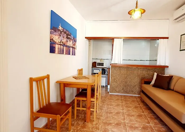 Granada Apartments Familiar Deluxe