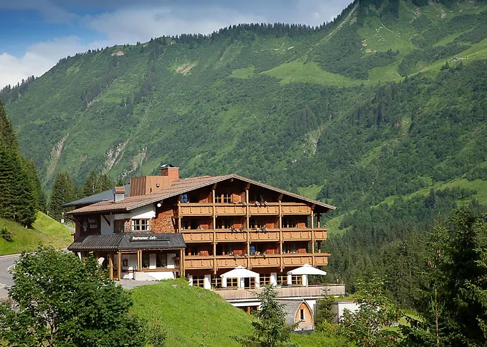 Alpine Lifestyle Berghotel Madlener