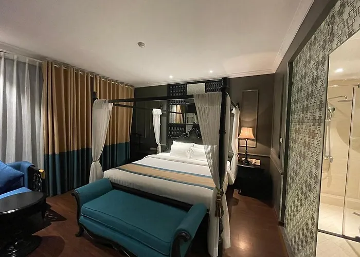 Romantic hotel: Hanoi Glance Hotel