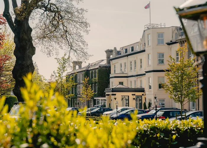 Hotel with view: The Spa Hotel