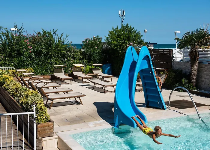 Hotel 3 stelle: Hotel Fedora Riccione