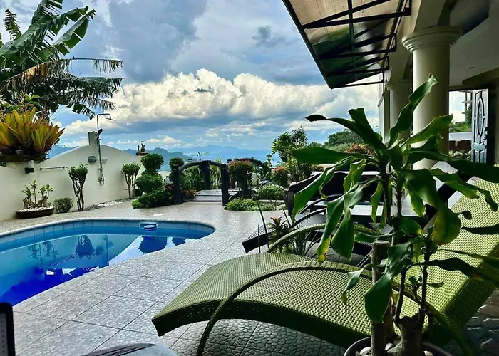Vacation homes Avana Hills Tagaytay
