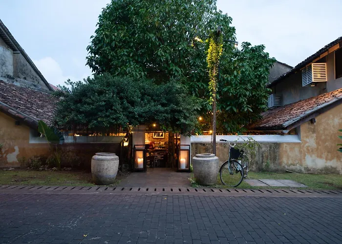 The Bungalow Galle Fort - Hotel - Restaurant - Cocktail Bar