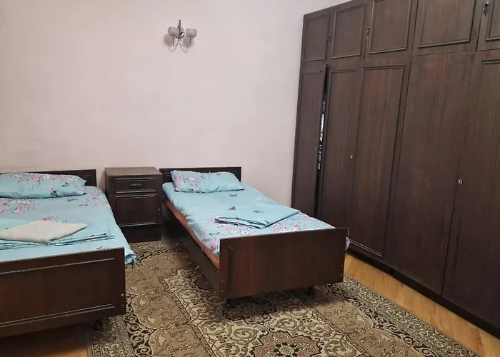 Guest house: Mamo House