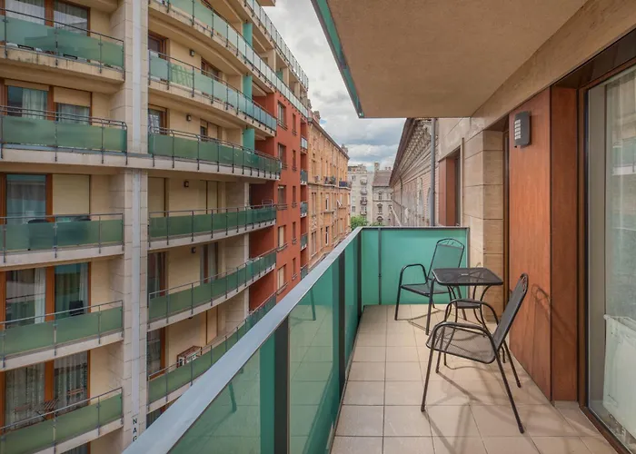 Escala Hotel&Suites
