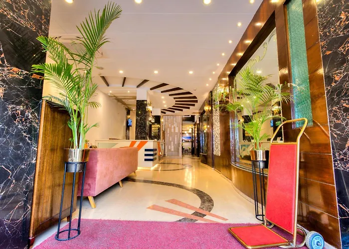 Hotel with Tennis: Empire Suites - Luxury Collection Hotel