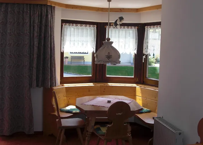 -Pension Flora