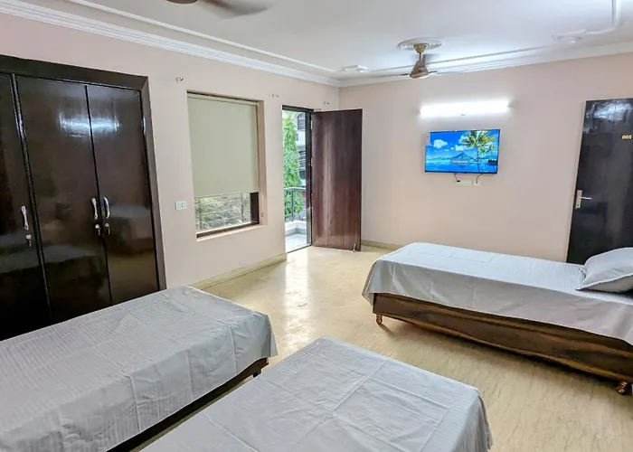The Hostels Happy Nest And Pg