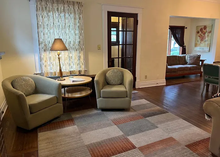 Whirlpool Cottage