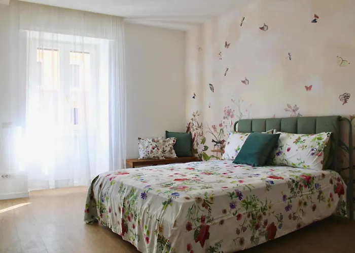Family Hotel: King'S Place