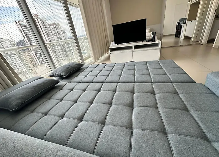 Vista Mar Unlimited Frente Mar Ar Condicionado Garagem Arrumação Andar Alto e piscina aquecida, sauna e muito mais!