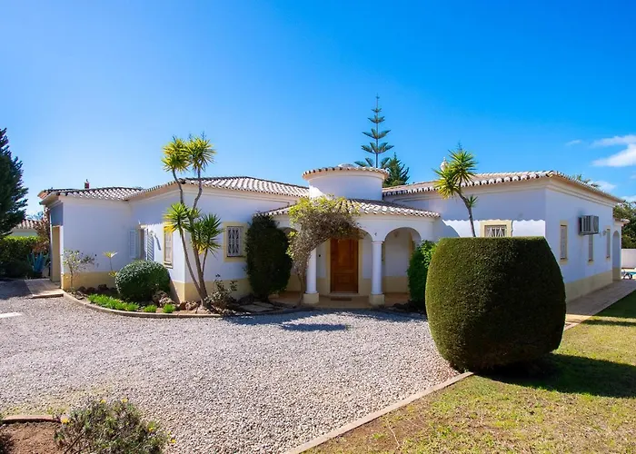 Villa: Villa La Pausa - Serene 3-Bedroom Retreat With Heated Pool