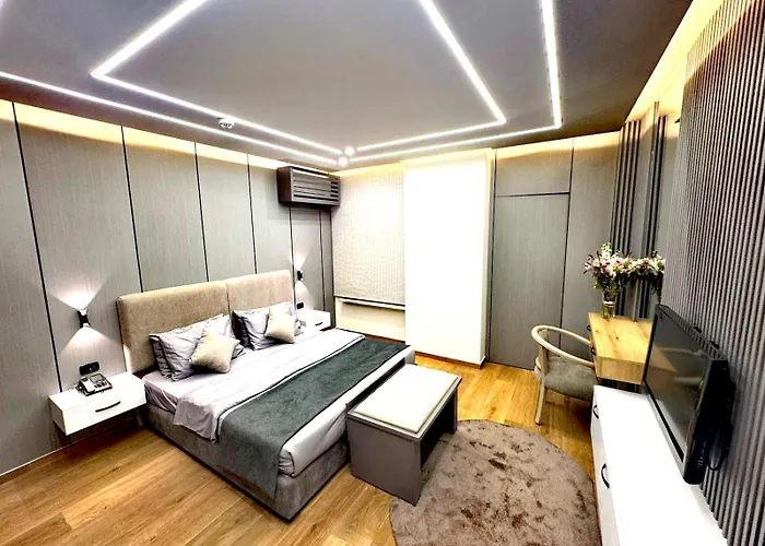 Queens Suite