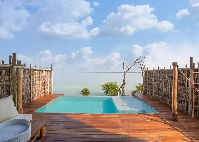 5 star hotel: Casa Mikoko Resort