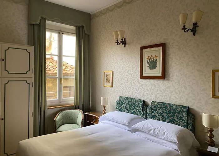 Pets Allowed Hotel Hermitage