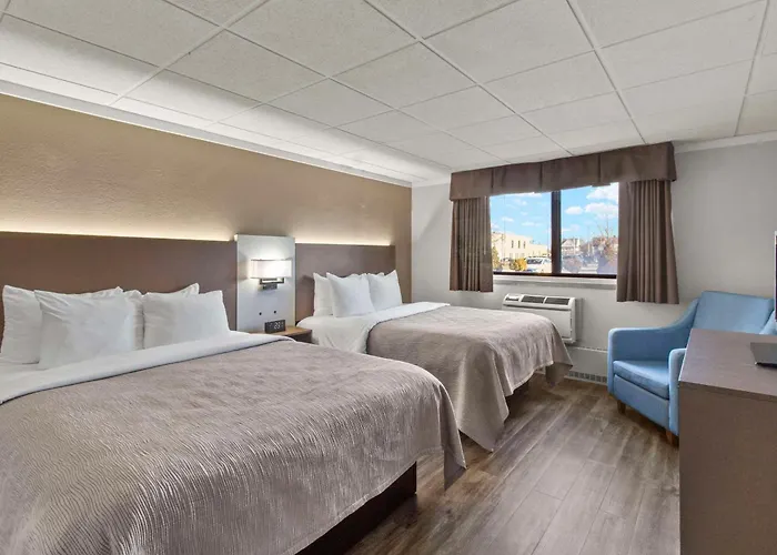 Quality Inn & Suites Green Bay Downtown